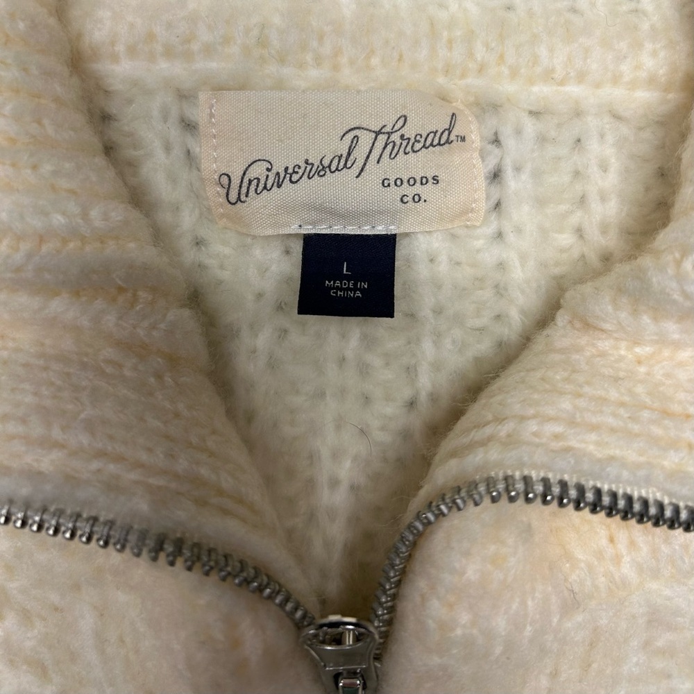 Universal Thread Ivory Cable Knit Cardigan Women’s L Full Zip SOFT FUZZY WARM - Picture 3 of 11